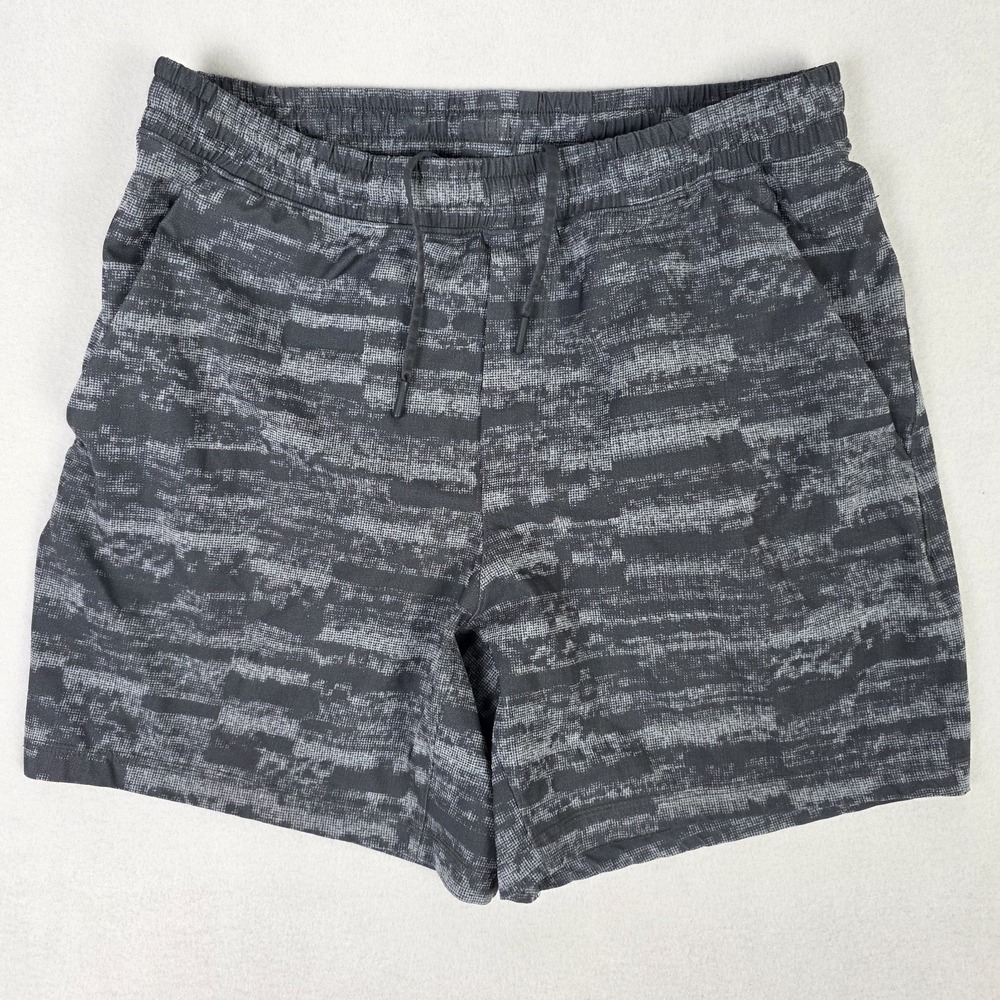 Lululemon Pace Breaker Shorts Mens Large Gray Linerless Gym Running Workout